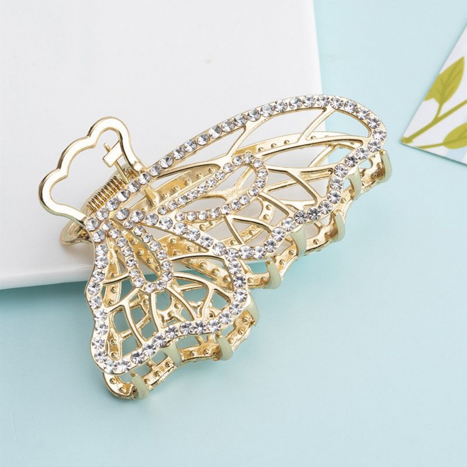 Fashion Alley Metal Hair Claw ( Pack of 12 ) Fashion Alley Metal Hair Claw ( Pack of 12 )