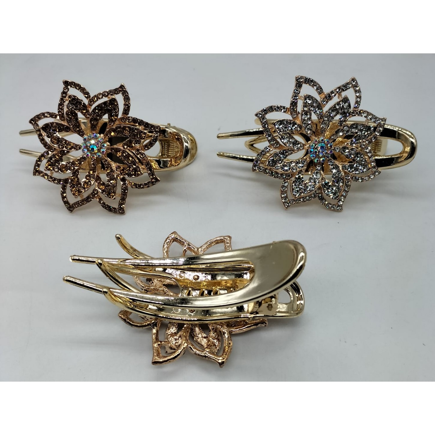 Fashion Alley Metal Hair Claw ( Pack of 12 ) Fashion Alley Metal Hair Claw ( Pack of 12 )