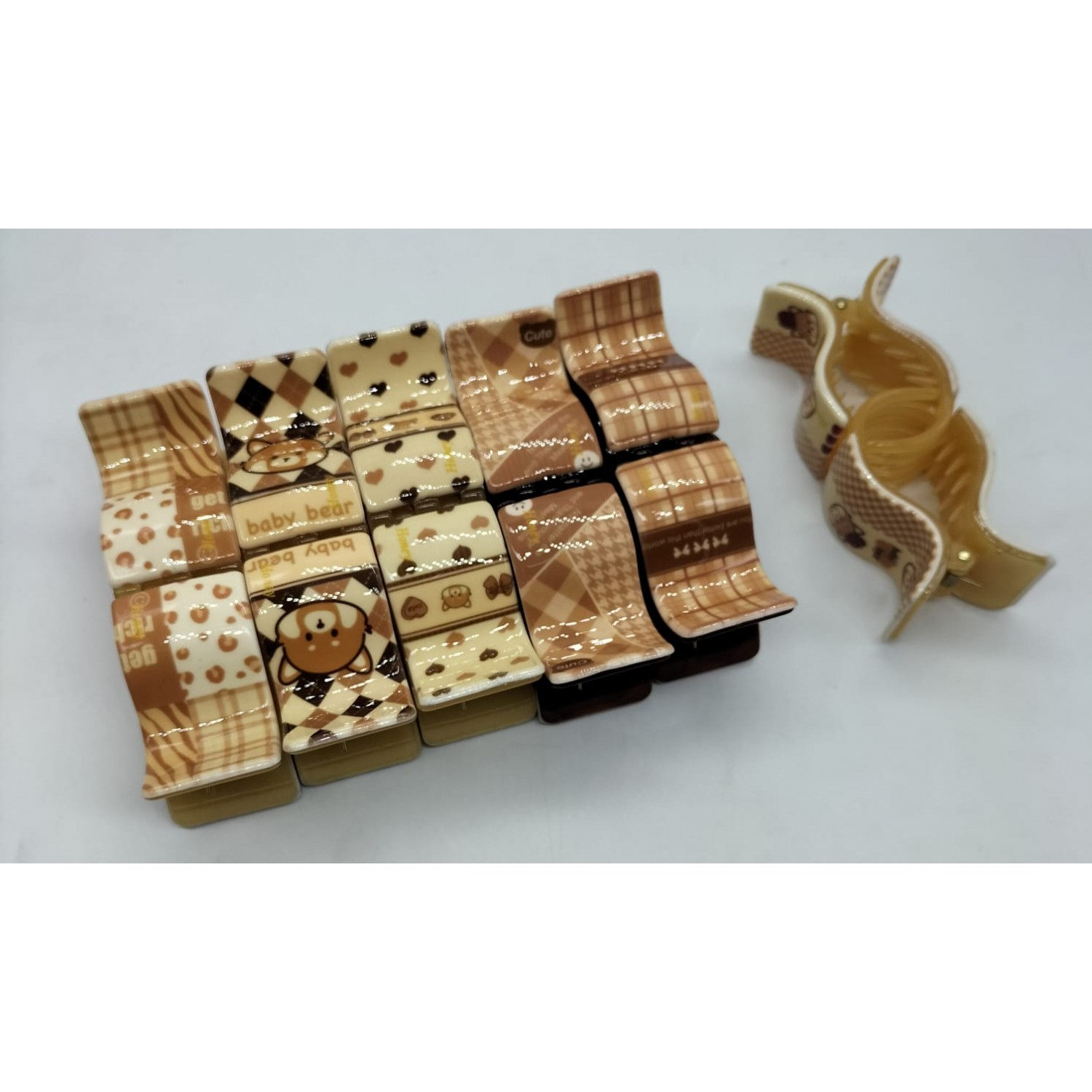 Fashion Alley Honey Hair Claw {Pack Of 12} Fashion Alley Honey Hair Claw {Pack Of 12}